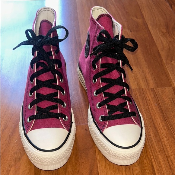 Trendy Fuchsia and Black High-Top Sneakers - Picture 5 of 15